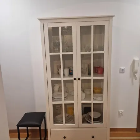 Budomas Budget Wroclaw-szymanow Freeparking Smarttv Homestay szállás *