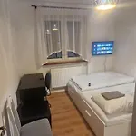 Budomas Budget Wroclaw-szymanow Freeparking Smarttv Pansiyon Wroclaw